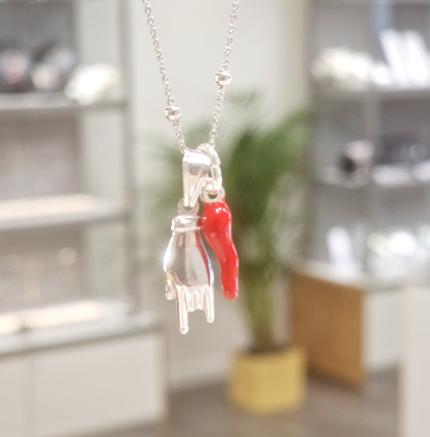 Collana Scaramantica