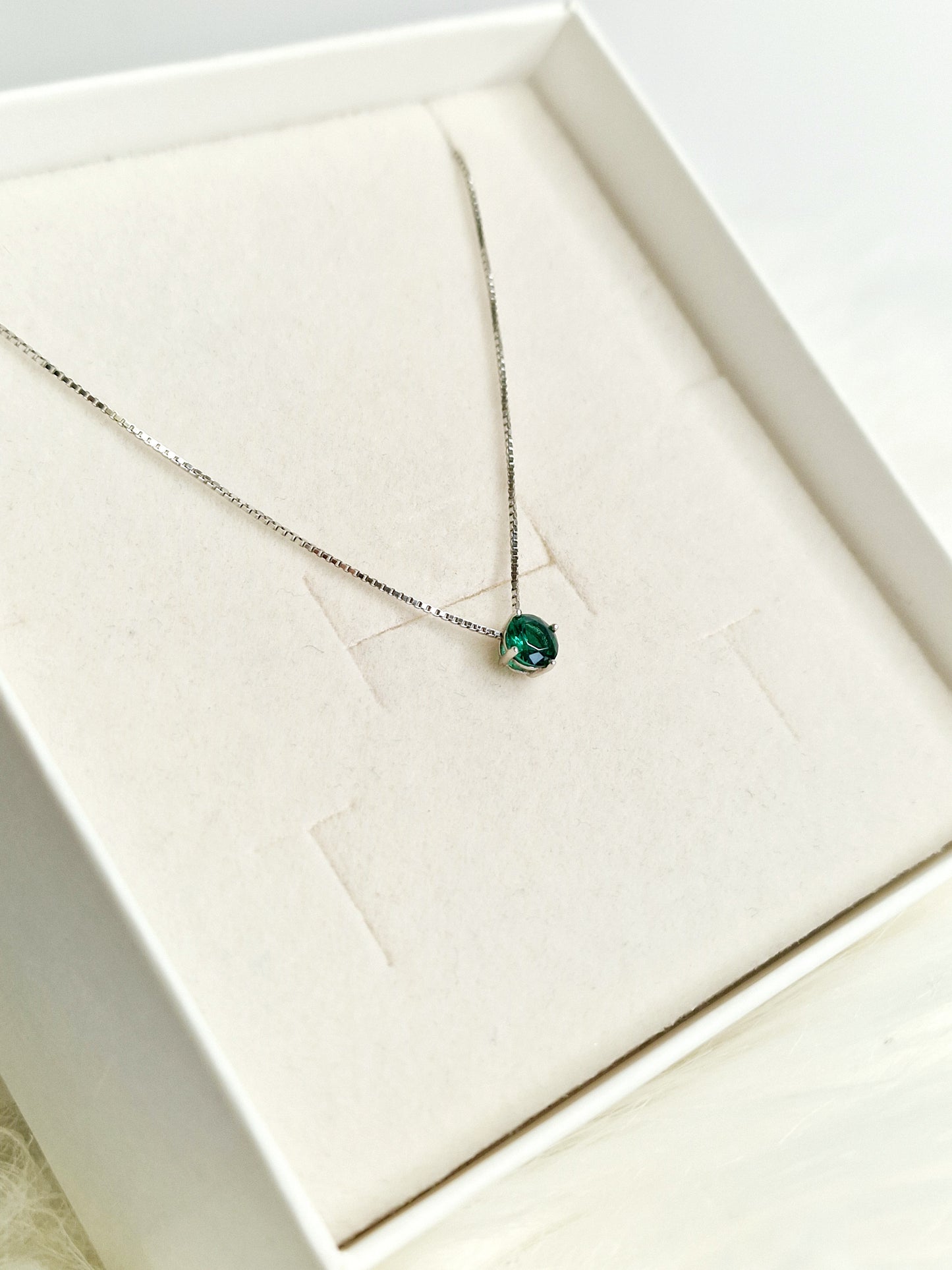 Collana punto luce colorata